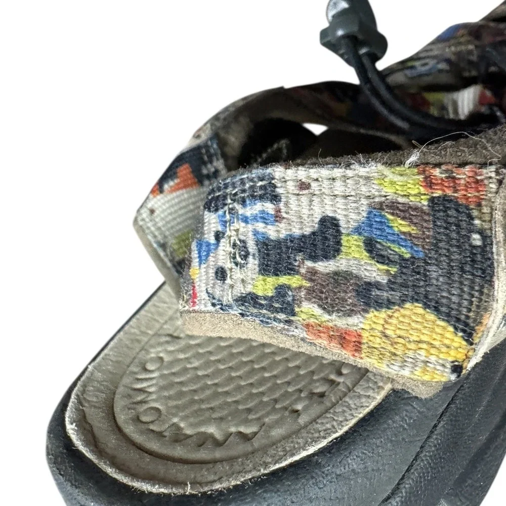KEEN Newport H2 Water Sandals Multi Color Graphic Print Men Size 10 EU 43 Retro‎